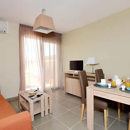 Résidence Odalys Côté Canal Appart hôtel Sallèles-dʼAude