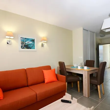 Résidence Odalys Côté Canal Appart hôtel Sallèles-dʼAude
