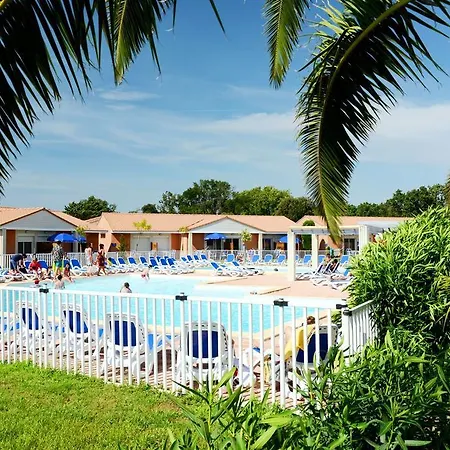 Résidence Odalys Côté Canal Appart hôtel Sallèles-dʼAude